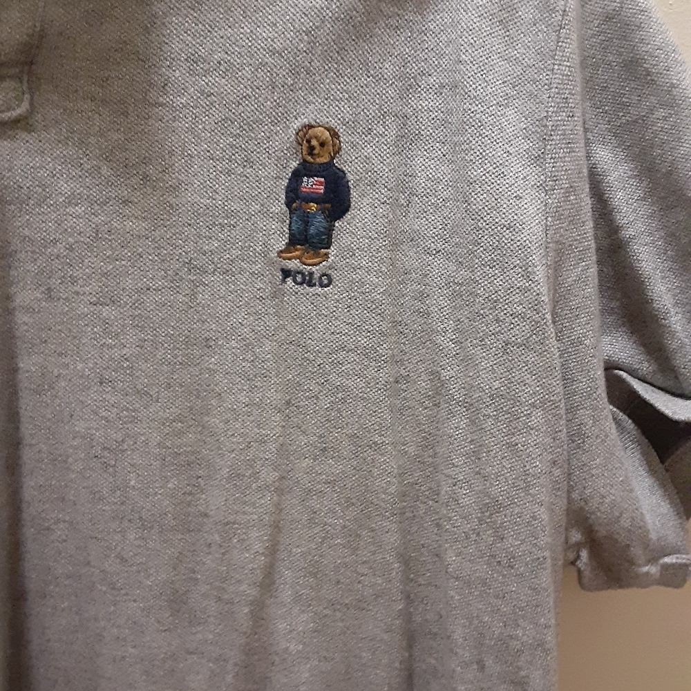 A Ralph Lauren polo short sleeved.